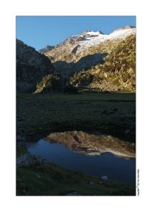 Figura 1. Valle de Barrancs, Pico de Aneto y Cuello de Coronas desde el Plan de Aigualluts.